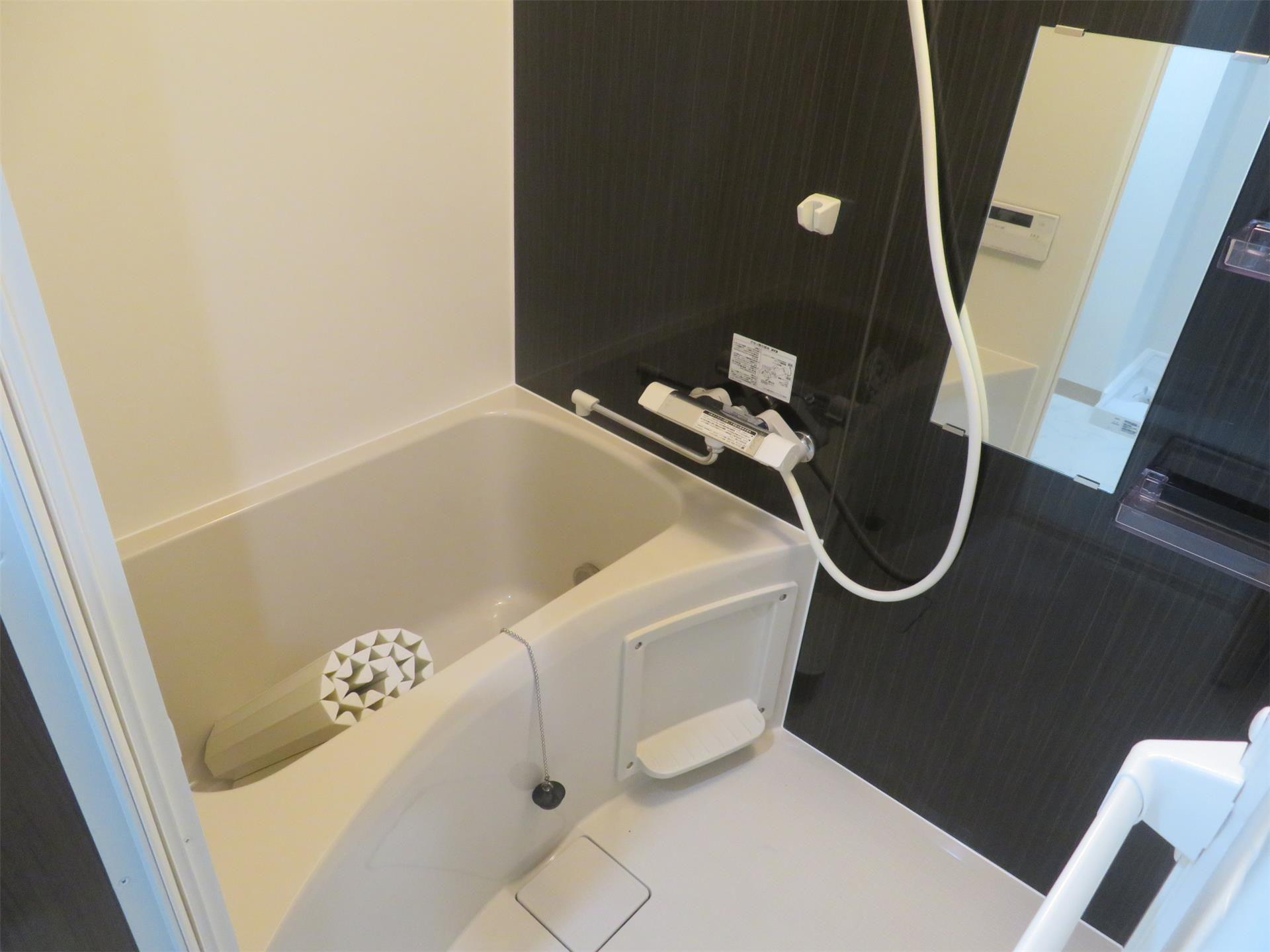 バス・シャワールーム　湯張り・追い焚き機能付ユニットバス