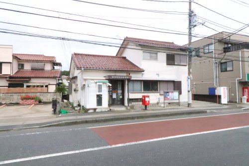 銀行　横須賀長坂局（銀行）まで232m