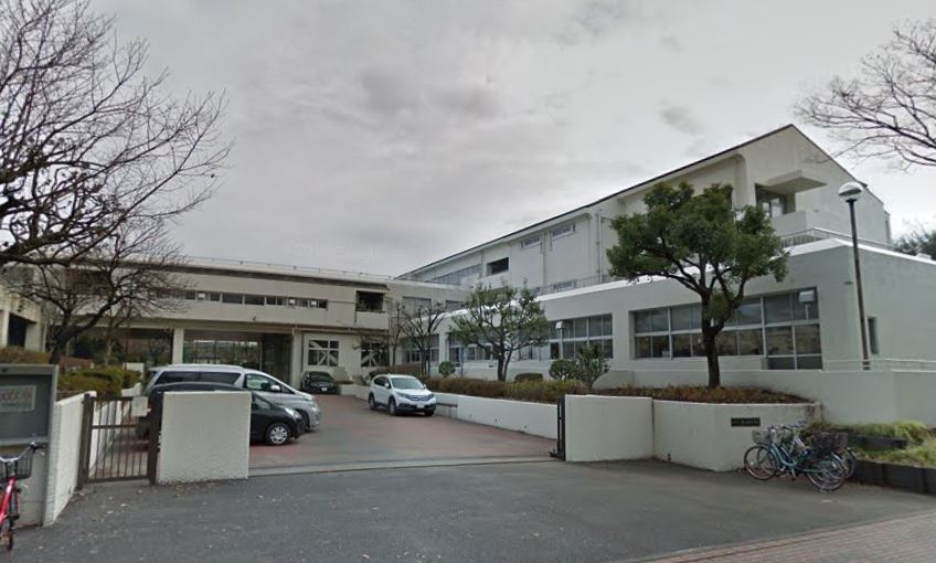 中学校　横浜市立茅ヶ崎中学校（中学校）まで1373m