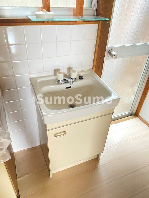 洗面設備　使いやすい洗面所です