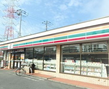 【川崎市川崎区殿町のアパートのコンビニ】