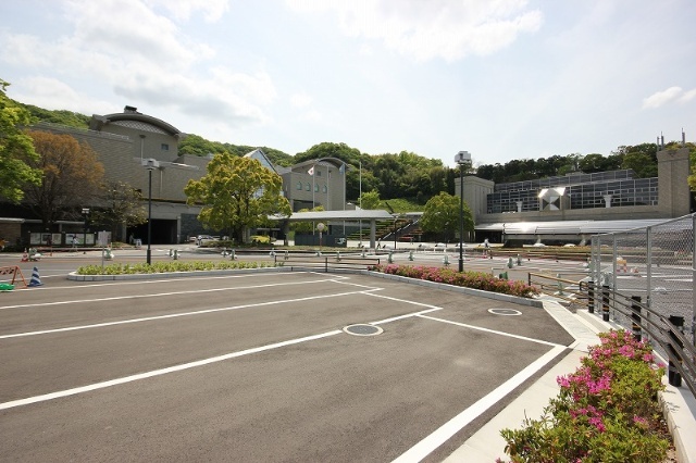 【徳島市八万町のアパートの図書館】