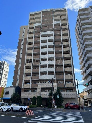 【名古屋市中村区太閤通のマンションの建物外観】