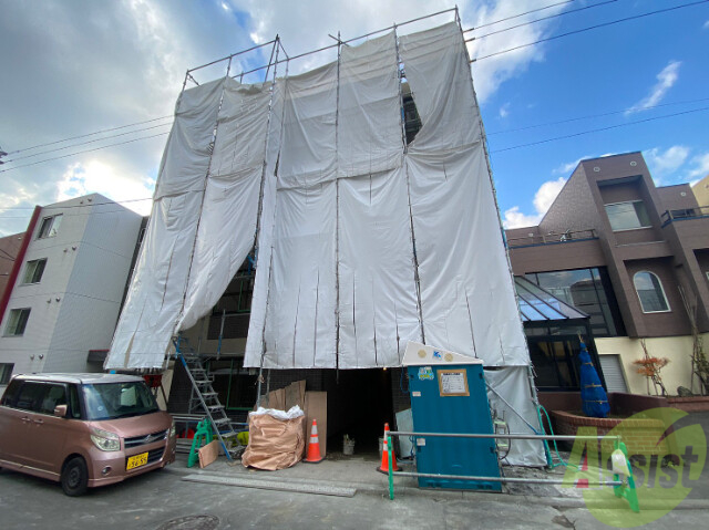 【ラフィーネ東札幌の建物外観】