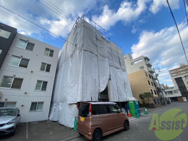 【ラフィーネ東札幌の建物外観】