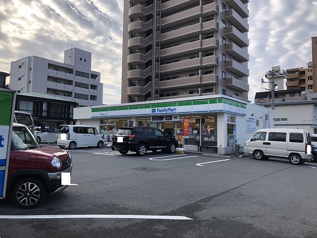 コンビニ　ファミリーマート周南梅園町一丁目店（コンビニ）まで286m