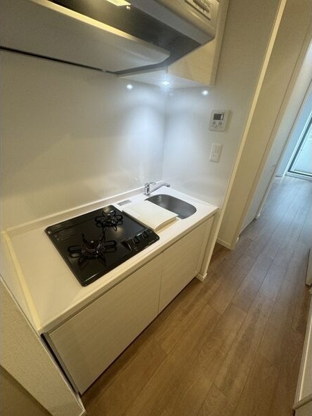 キッチン　清潔感のあるシステムキッチン