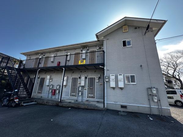 エレガンスレピュート2の外観