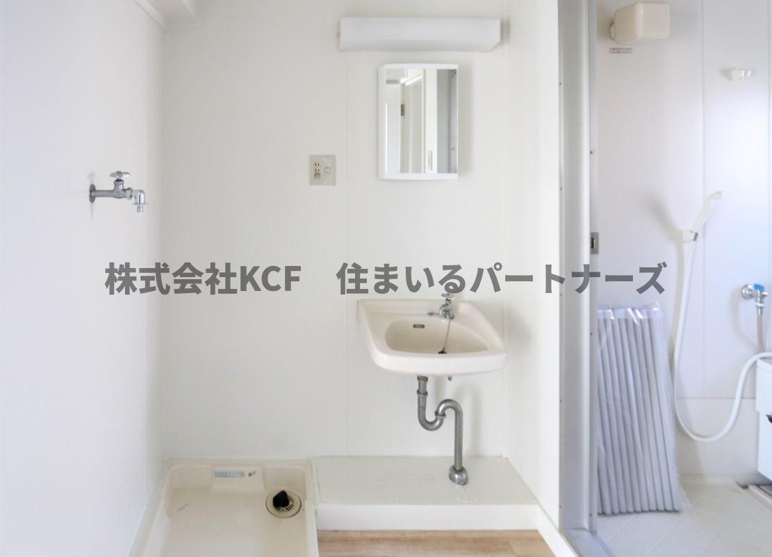 洗面設備　ゆったりとスペースのある洗面所