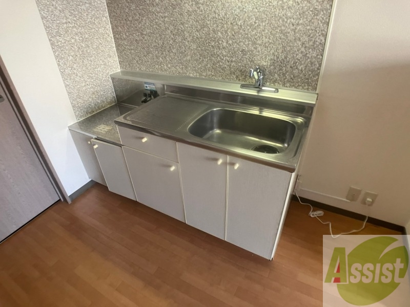 キッチン　キッチンはスペースも広々していて使いやすそうですよ！