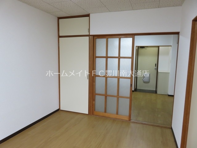 居室・リビング　同型別部屋写真