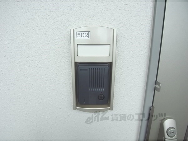 玄関　モニターホン