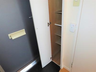 玄関　シューズボックスあり