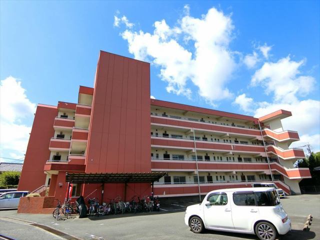 建物外観　外観は落ち着いています