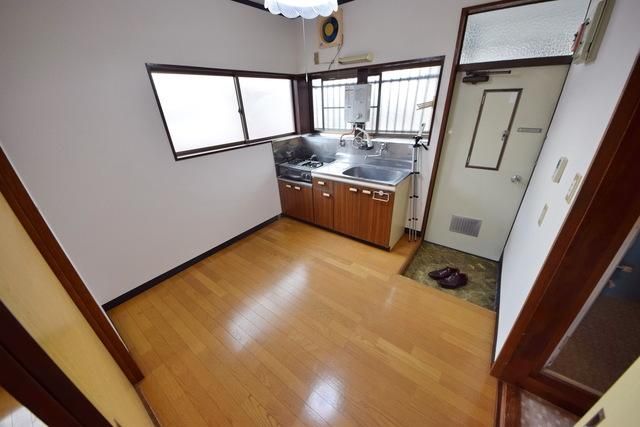 その他部屋・スペース　★ゆとりあるダイニングキッチンです★