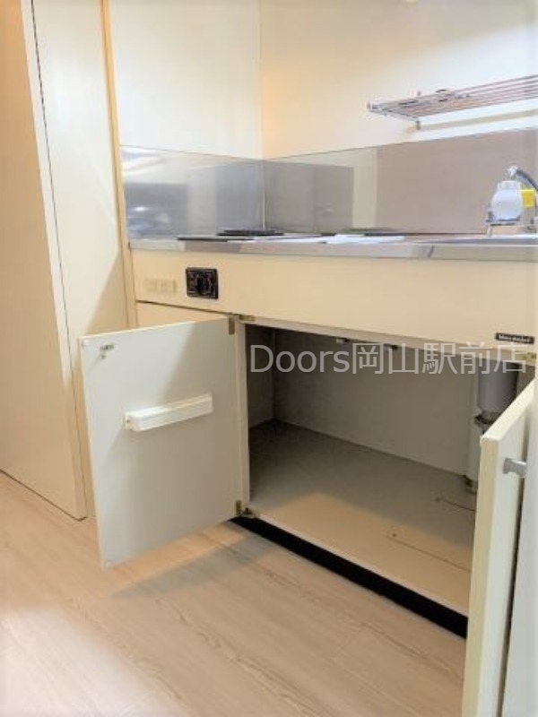 洗面設備　別のお部屋の写真です。