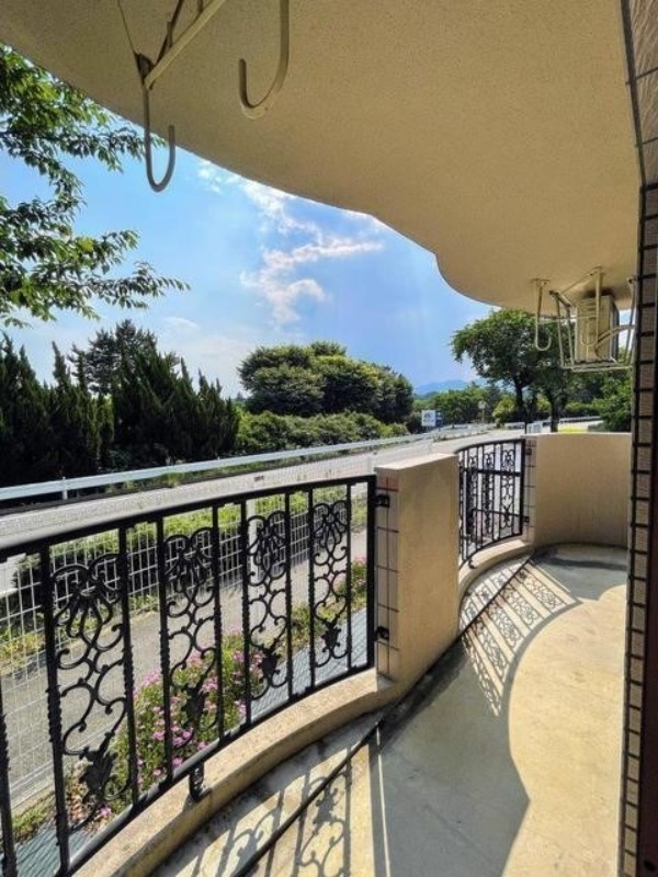 バルコニー　図面と現状に相違がある場合には現状を優先