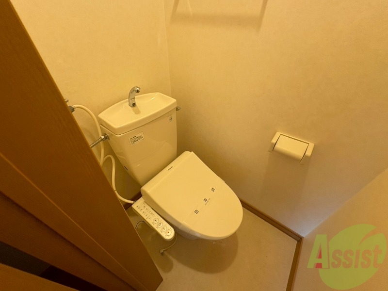 トイレ　こちらはトイレです。清潔感があり、安心して使用できます。