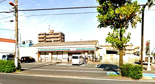 コンビニ　セブン-イレブン川崎南加瀬３丁目店（コンビニ）まで233m