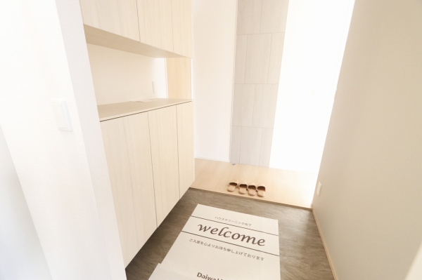 玄関　広い玄関です