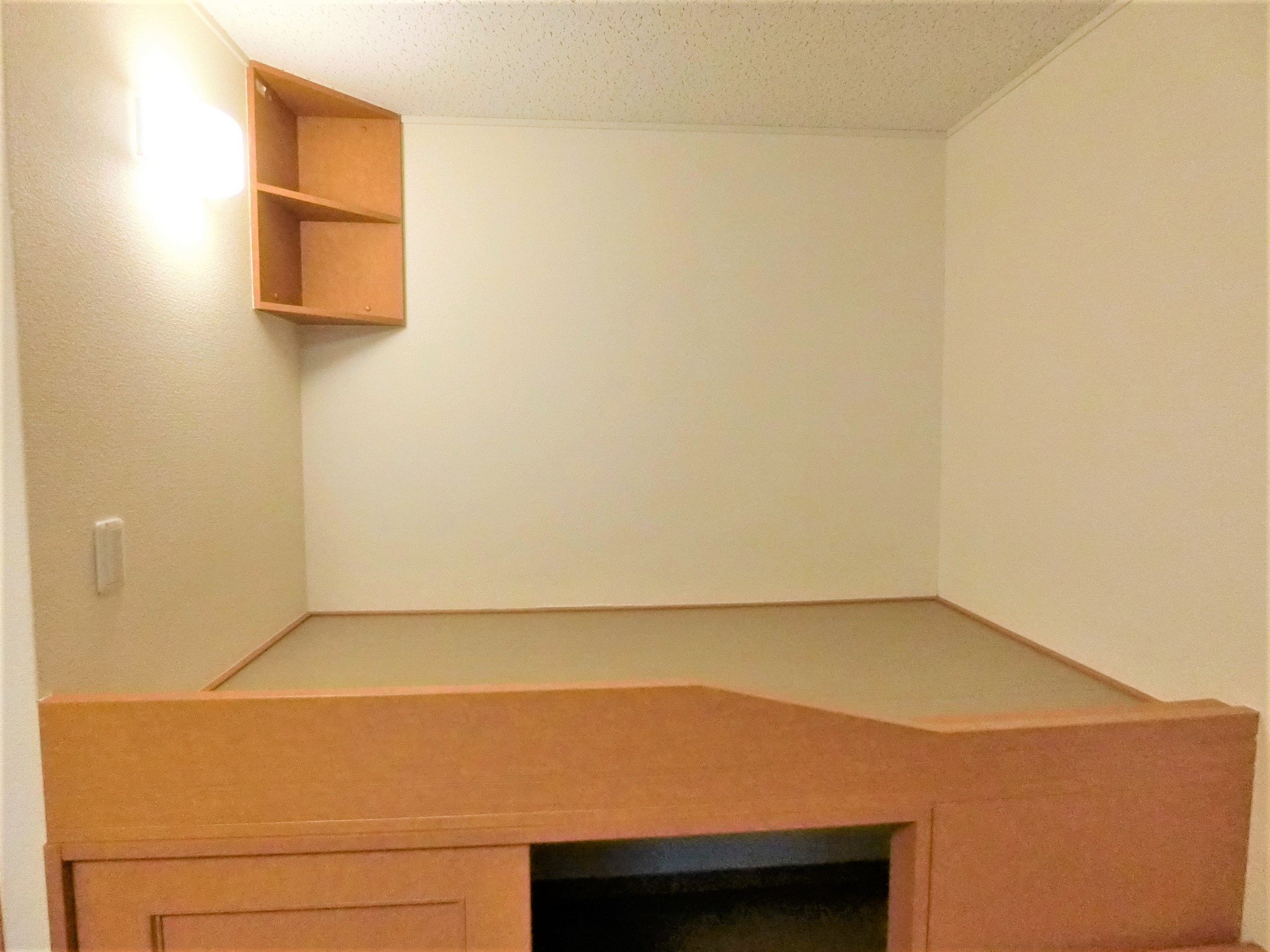 その他部屋・スペース　ベッドスペース（下部に大型収納付）を完備です☆