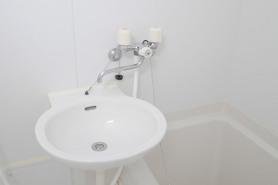 洗面設備　※他号室の写真になります