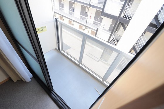 バルコニー　※他号室の写真になります