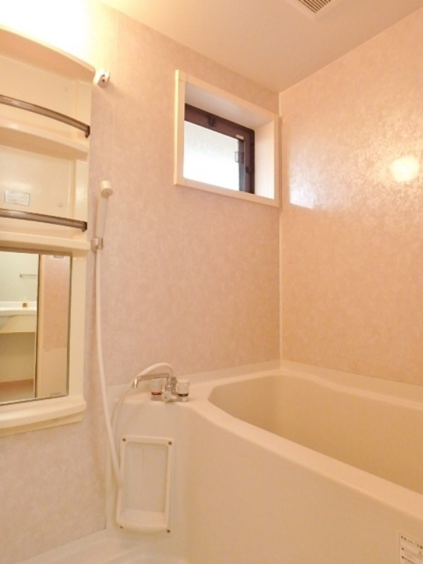 バス・シャワールーム　図面と現状に相違がある場合には現状を優先