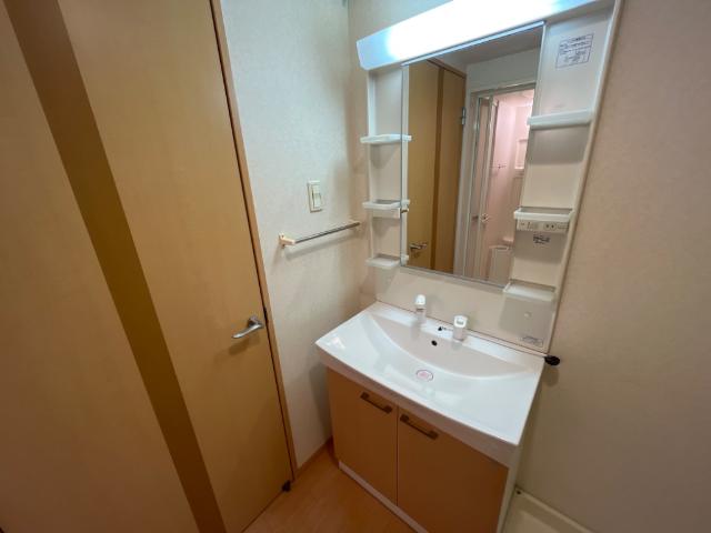 洗面設備　洗髪洗面化粧台