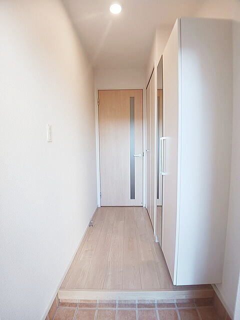 玄関　シューズボックス付きの玄関です♪