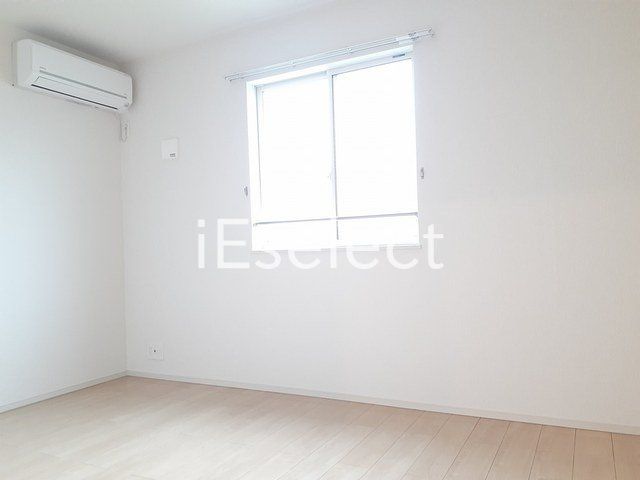 その他部屋・スペース　こちらの居室にもエアコンが付いています！