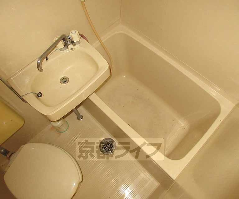 バス・シャワールーム　清潔感のあるバスルームです！