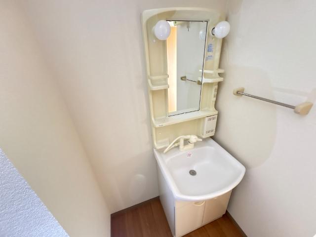 洗面設備　洗髪洗面化粧台