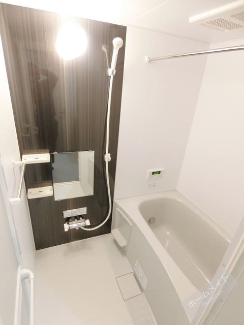 バス・シャワールーム　追い焚き付で寒い日も温まります♪