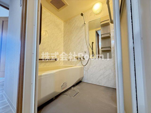 バス・シャワールーム　日々の疲れを癒すお風呂付です