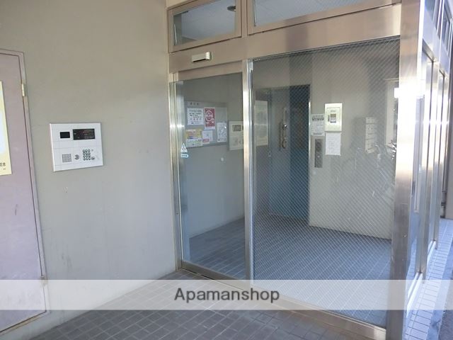 エントランス　駐車場