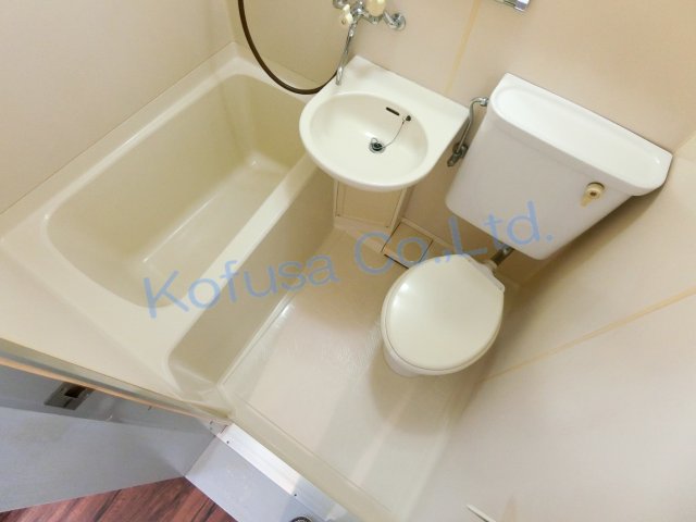 バス・シャワールーム　バスルーム