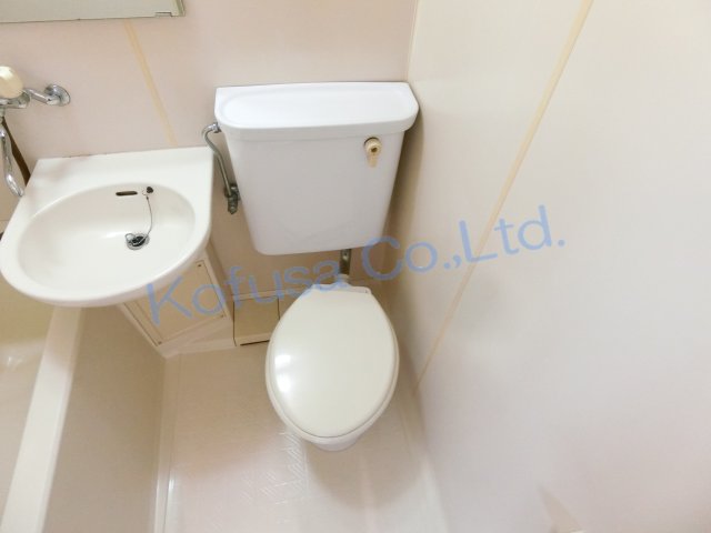 トイレ　トイレ