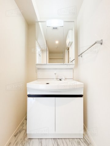 洗面設備　綺麗で明るい洗面所です☆