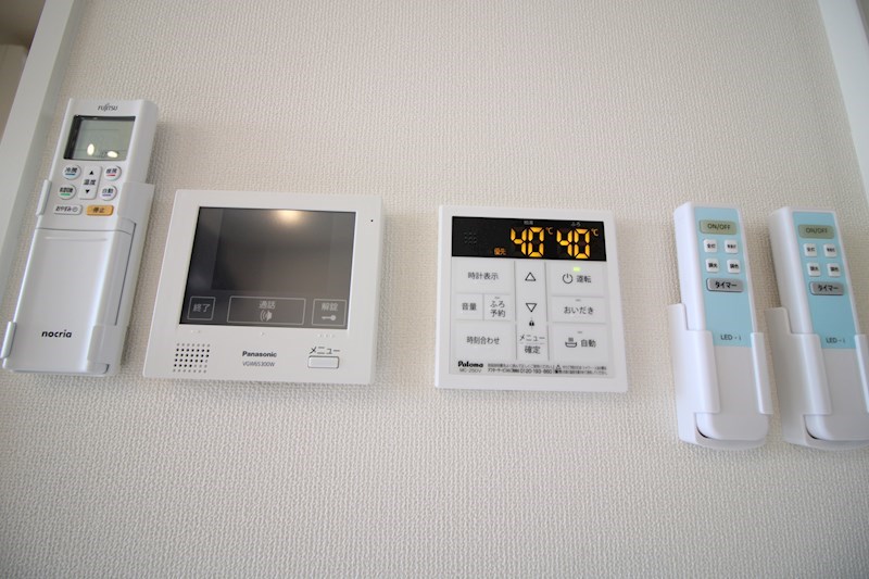 セキュリティ　室内からオートロックの解錠も出来ますよ