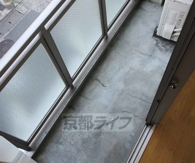 バルコニー　洗濯物たくさん干せます。