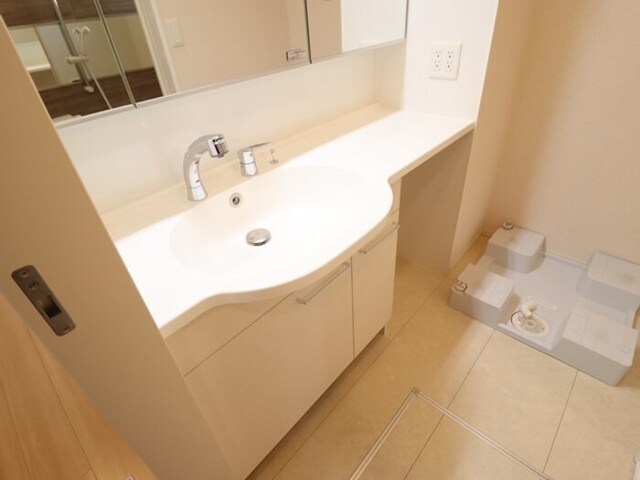 洗面設備　洗髪洗面化粧台