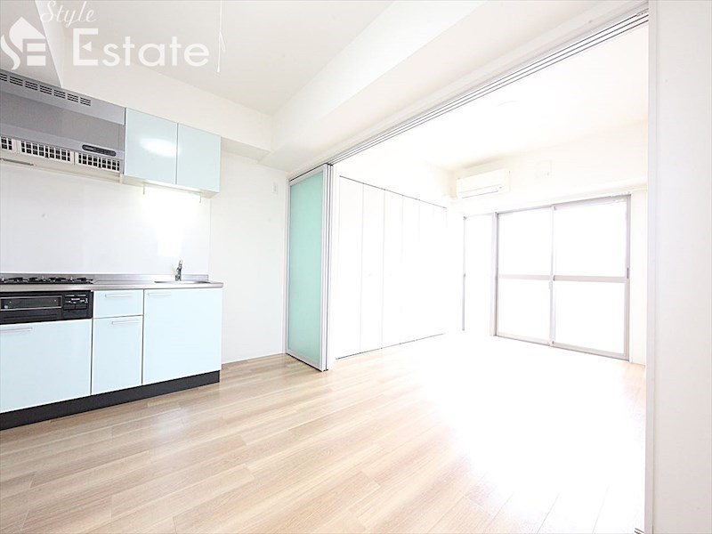 居室・リビング　内装