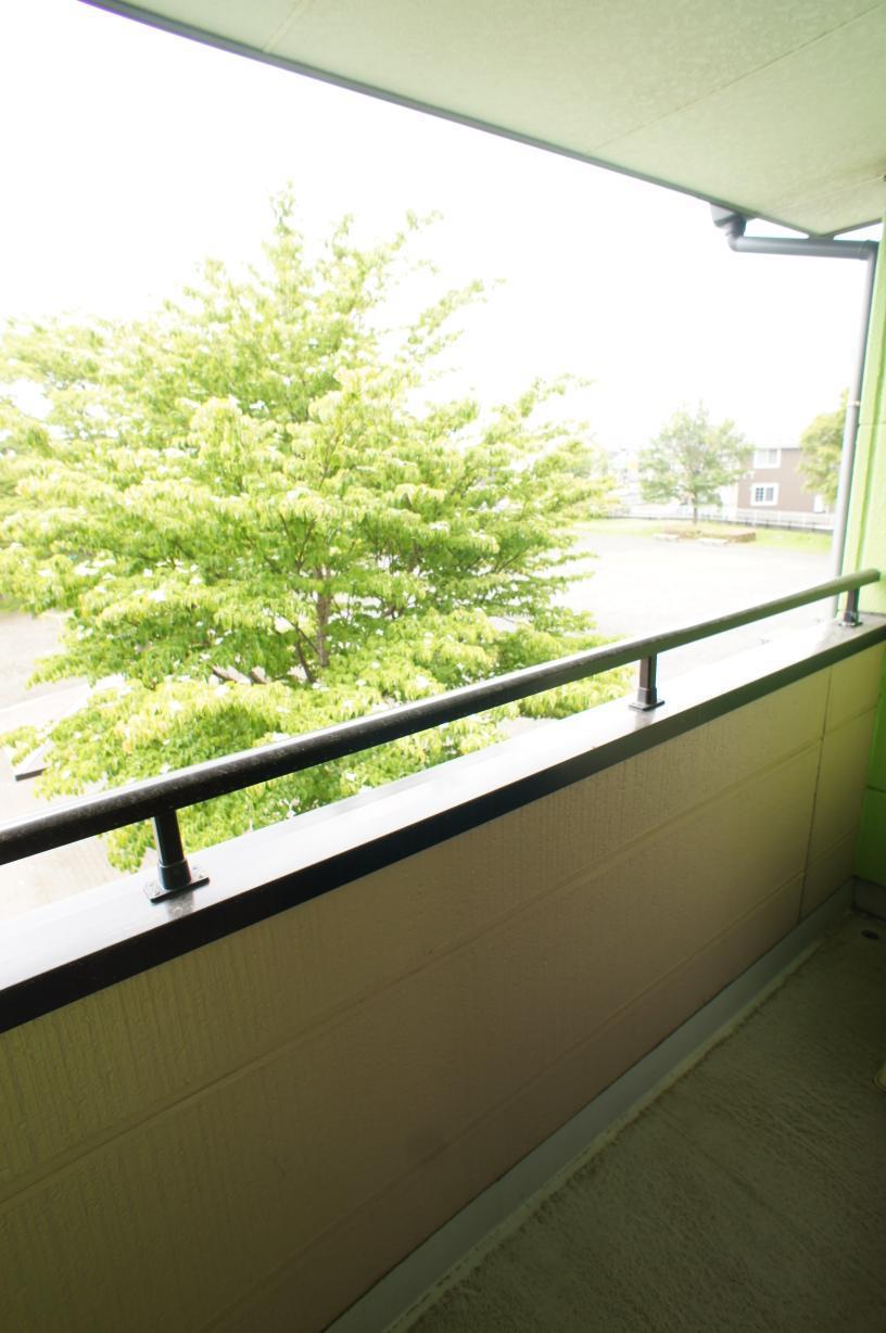 バルコニー　バルコニー（同タイプ）