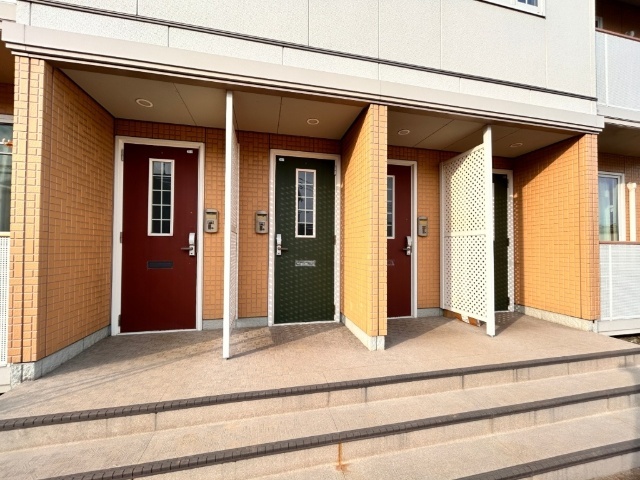 エントランス　玄関扉