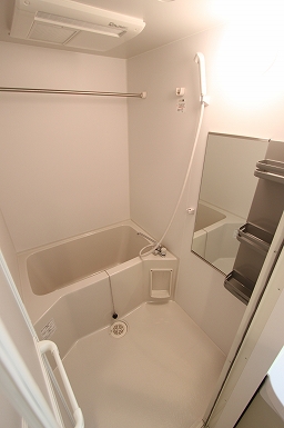 バス・シャワールーム　ディナスティ福島II　バスルーム充実