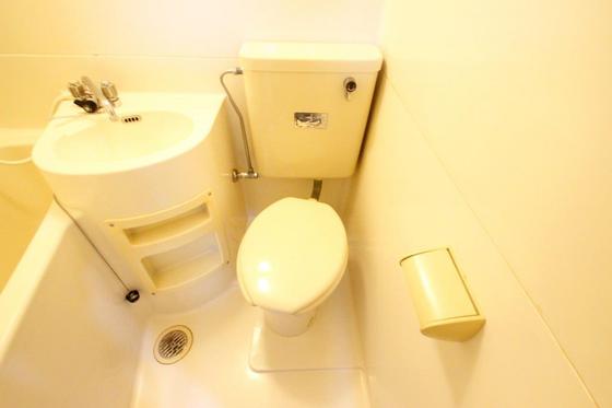 トイレ　※別部屋の写真です