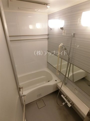 バス・シャワールーム　追炊き＆浴室乾燥機付き