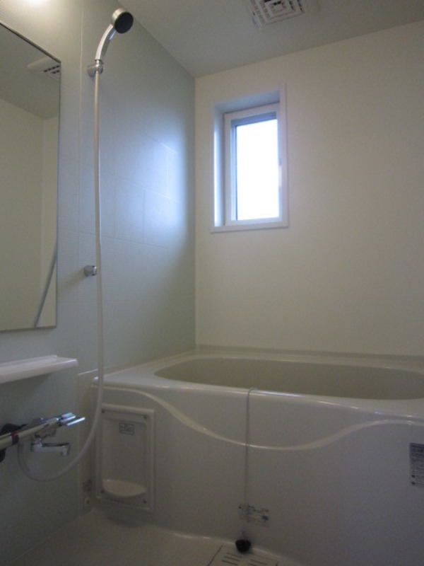 バス・シャワールーム　図面と現状に相違がある場合には現状を優先