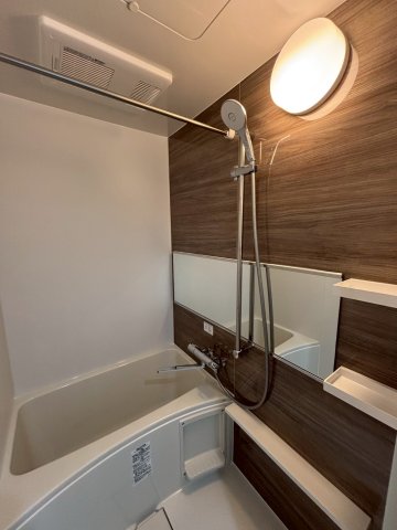 バス・シャワールーム　日々の疲れを癒すお風呂です♪